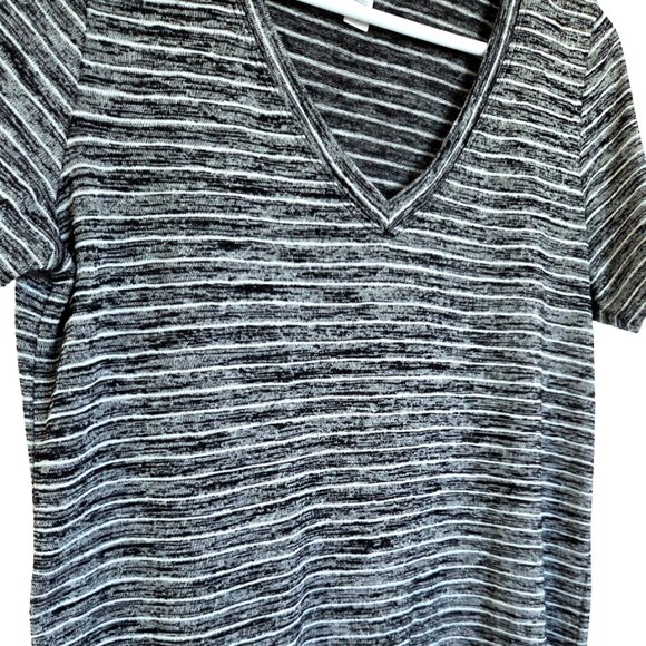 ATHLETA V-Neck T-Shirt Women's S Striped Tee Athleisure Workout Athletic Top - Picture 2 of 8